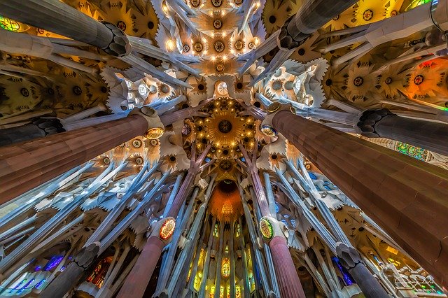 Uma das visões mais impressionantes da Sagrada Família