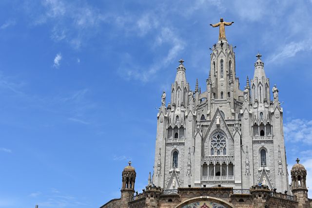 O impactante Templo Expiatorio del Sagrado Corazón de Jesus