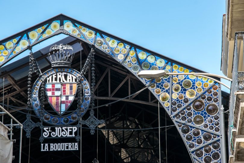 Imagem da frente do mercado La Boqueria