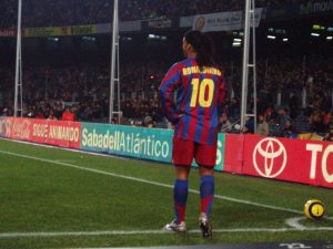 Ronaldinho, um dos melhores brasileiros da história do FC Barcelona Ronaldinho, um dos melhores brasileiros da história do FC Barcelona