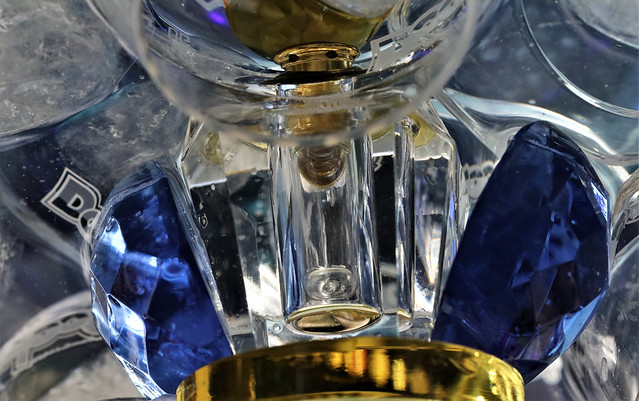 O Museo del Perfume tem frasco de essências na antiguidade 