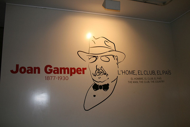 Joan Gamper, fundador do FC Barcelona e um dos personagens principais do futebol catalão Joan Gamper, fundador do FC Barcelona e um dos personagens principais do futebol catalão