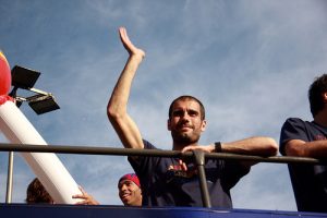 Pep Guardiola após a conquista da tríplice coroa, em 2009 Pep Guardiola após a conquista da tríplice coroa, em 2009