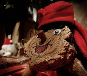 O Caga Tió é personagem fundamental no Natal catalão O Caga Tió é personagem fundamental no Natal catalão