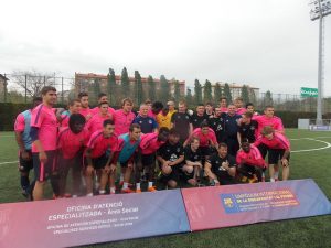 Imagem de jogadores do Barça em jogo amistoso