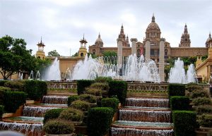 O Museu Nacional d'Art de Catalunya e sua maravilhosa arquitetura O Museu Nacional d'Art de Catalunya e sua maravilhosa arquitetura