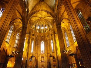 A Catedral de Santa Eulàlia testemunhou importantes mudanças ao longo dos séculos Imagem do interior da Catedral de Santa Eulàlia