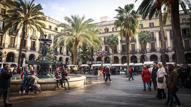 Uma das praças de Barcelona mais visitadas