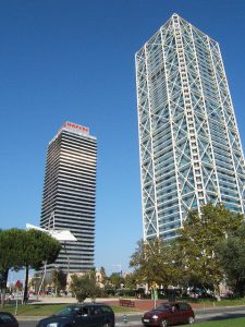 A Vila Olímpica del Poblenou foi a residência oficial dos atletas nos Jogos Olímpicos de 1992 A Vila Olímpica del Poblenou foi a residência oficial dos atletas nos Jogos Olímpicos de 1992