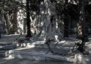 A ruta artística do cemitério de Monjuïc permite que vejamos belas esculturas e mausoléus A ruta artística do cemitério de Monjuïc permite que vejamos belas esculturas e mausoléus