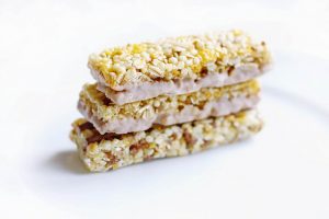 Barrinhas de cereais são uma das numerosas opções de comida saudável em Barcelona Barrinhas de cereais são uma das numerosas opções de comida saudável em Barcelona