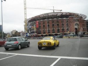 Imagem de carros no trânsito