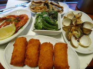 O La Bombeta é um dos melhores bares de tapas de Barceloneta e de toda Barcelona O La Bombeta é um dos melhores bares de tapas de Barceloneta e de toda Barcelona