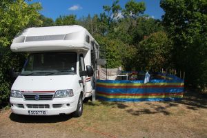 Campings perto de Barcelona - trailer