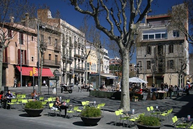 Um dos pontos mais conhecidos de Sarrià é a sua praça de mesmo nome, a Plaça de Sarrià