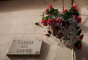 Imagem da Carrer del Carme, rua da loja das poçõe e feitiços