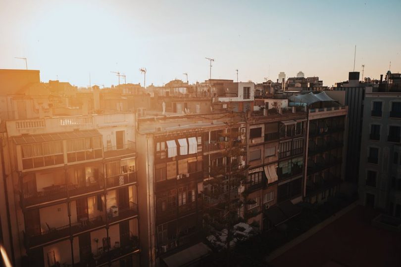 Conheça a melhor orientação de um apartamento em Barcelona