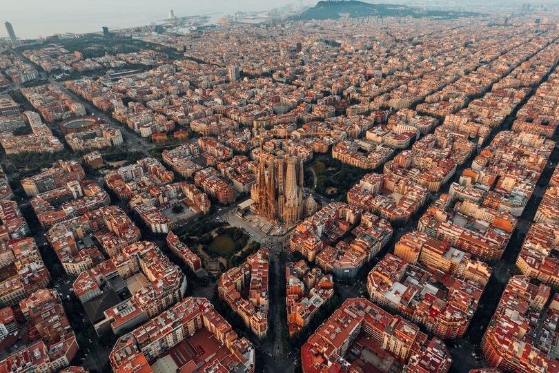 Planeamento urbano em Barcelona. Foto de Unsplash.