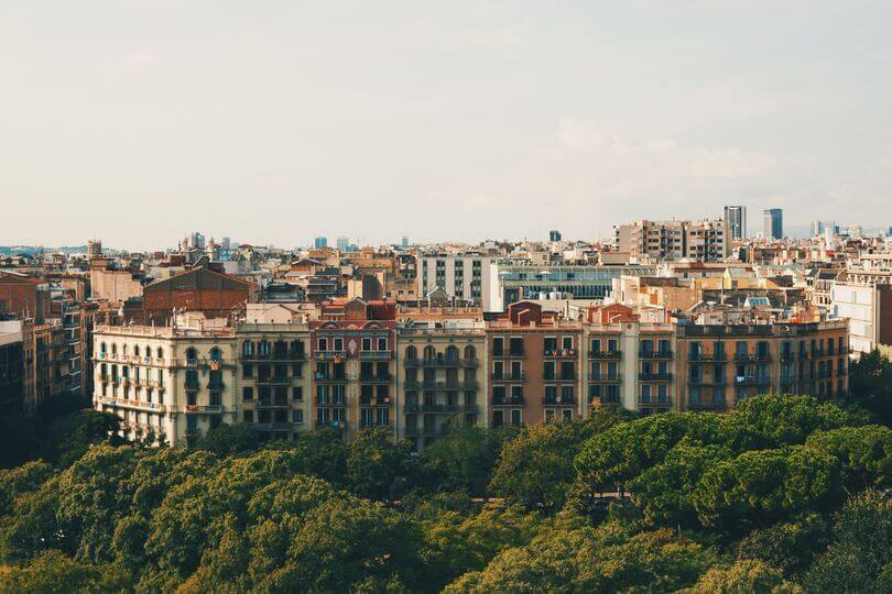Zonas e espaços verdes em Barcelona. Foto de Unsplash.